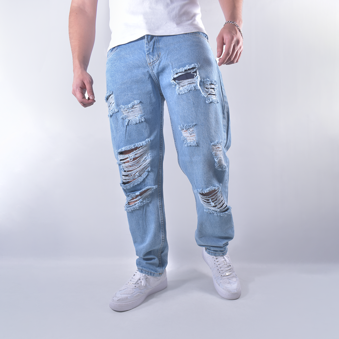 Jean mom fit con desgaste azul claro para hombre
