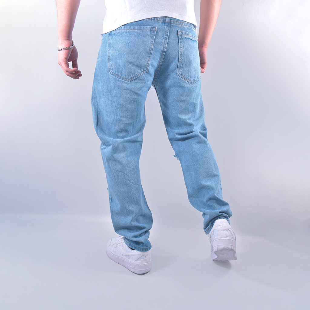 Jean mom fit con desgaste azul claro para hombre